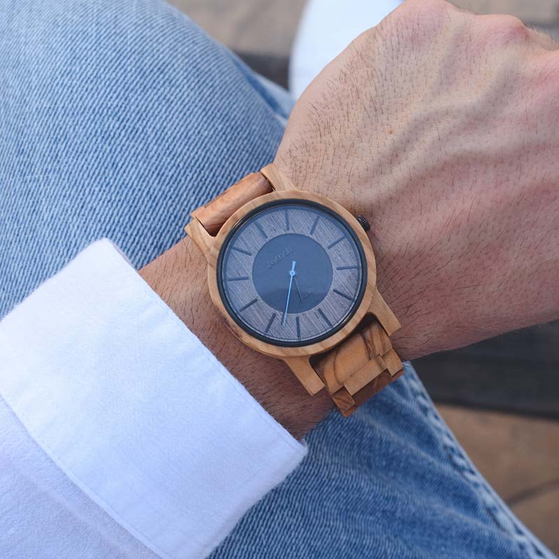Solar wooden wristwatch Sonnenberg - olive wood