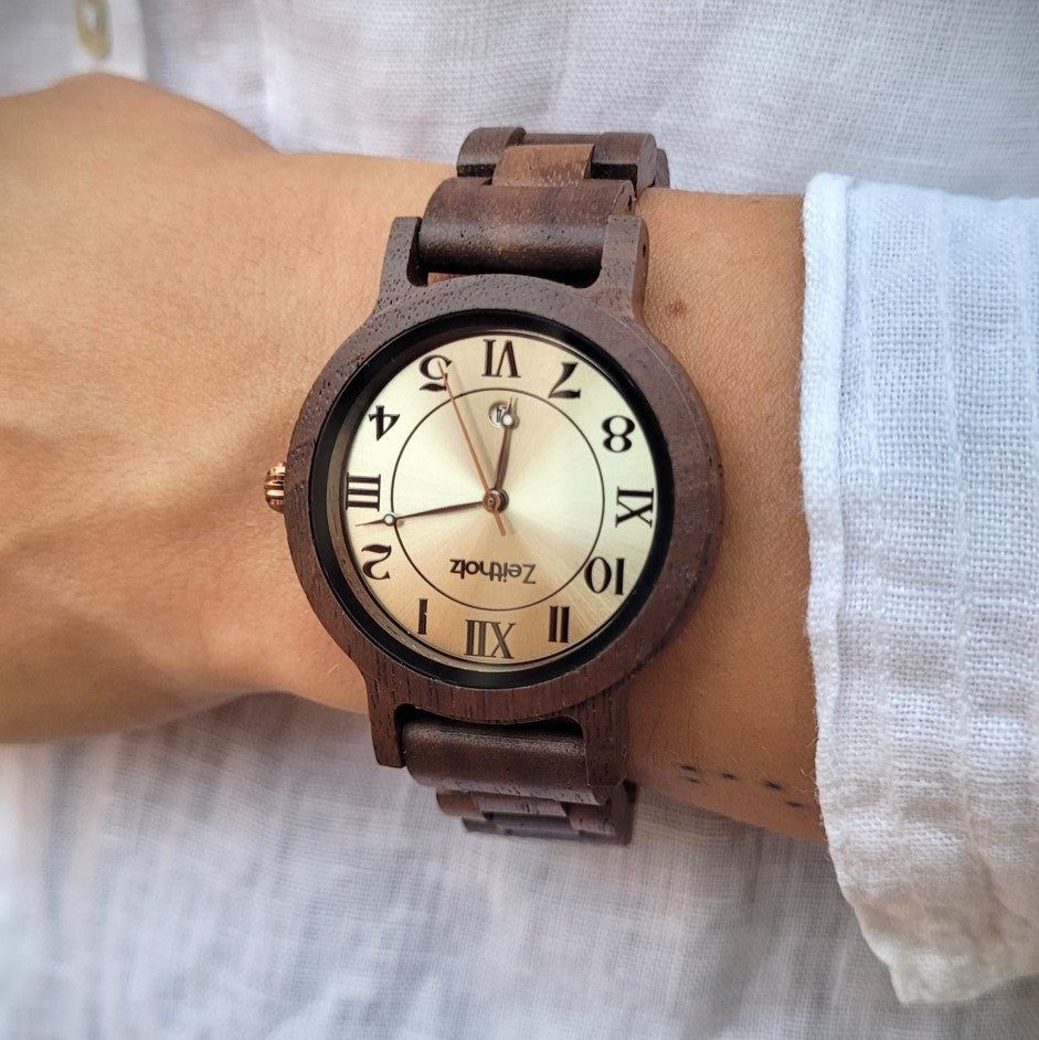 Reloj de pulsera de madera Wolkenstein - nogal